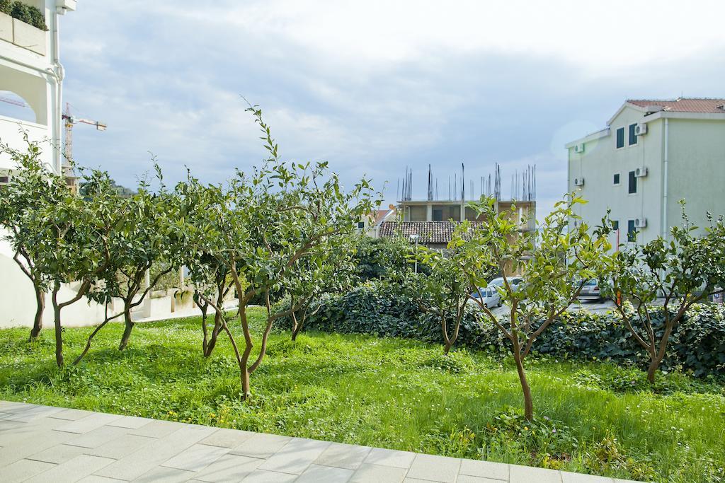 Apartments Katarina Garden Petrovac na moru Zimmer foto